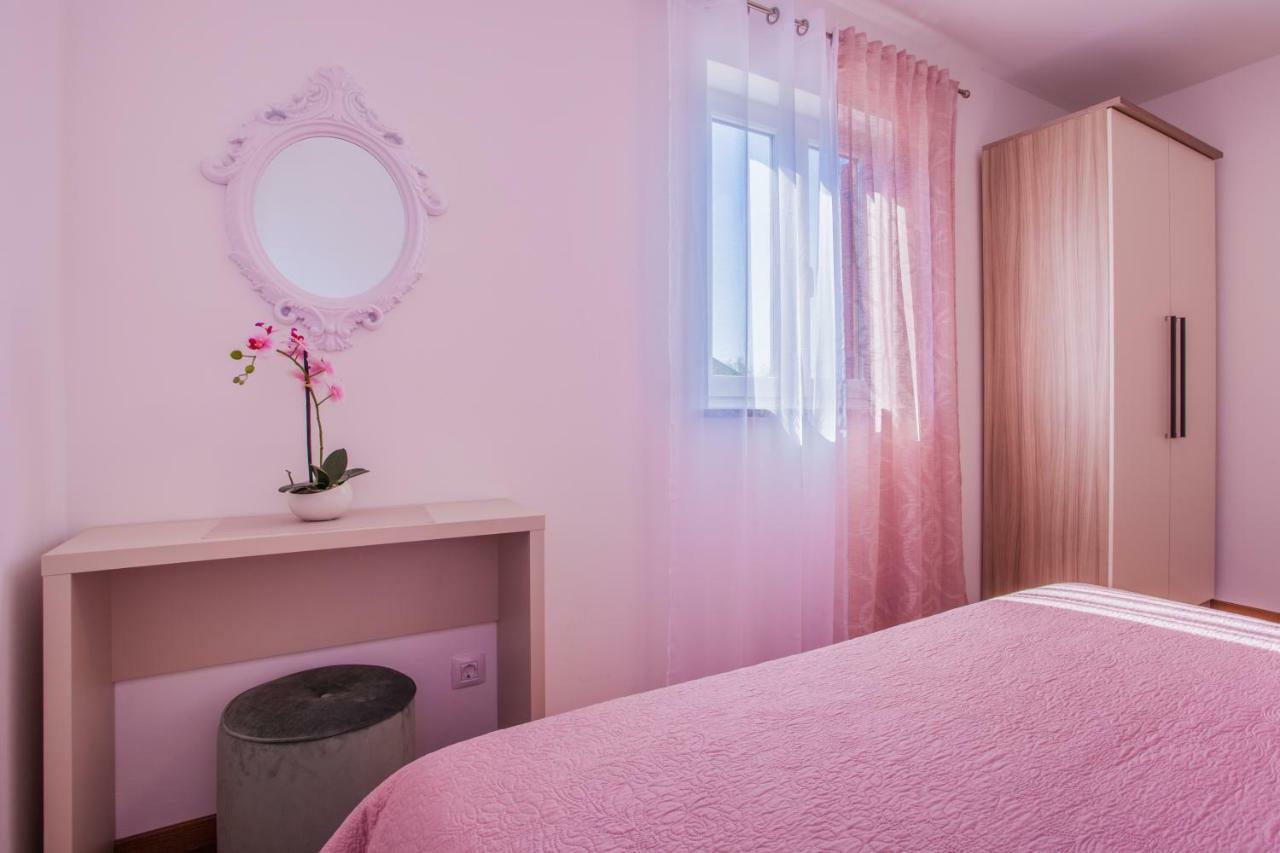 Apartman Madlen Cres Eksteriør bilde
